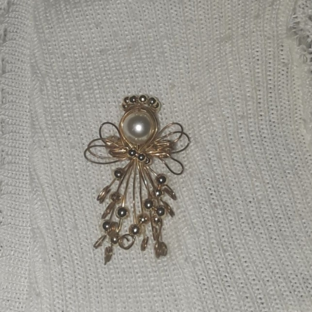 Elegant Gold and Silver Wire Wrapped Angel With Various Faux Pearls Brooch - Picture 2 of 5
